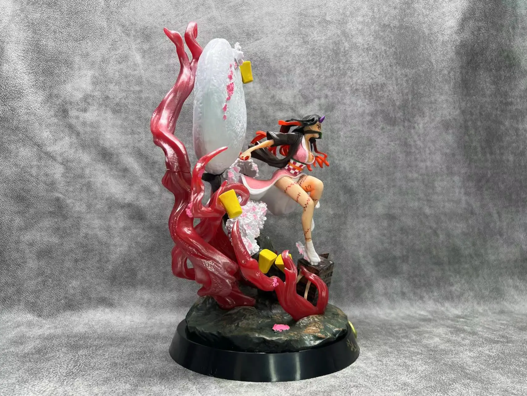 12.02inches 31CM Demon Slayer Kimetsu no Yaiba Kamado Nezuko PVC Resin Toy Model Nezuko Demon Slayer Action Anime Figure