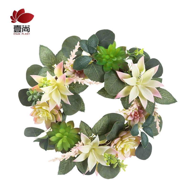 Декоративная гирлянда с искусственными цветами