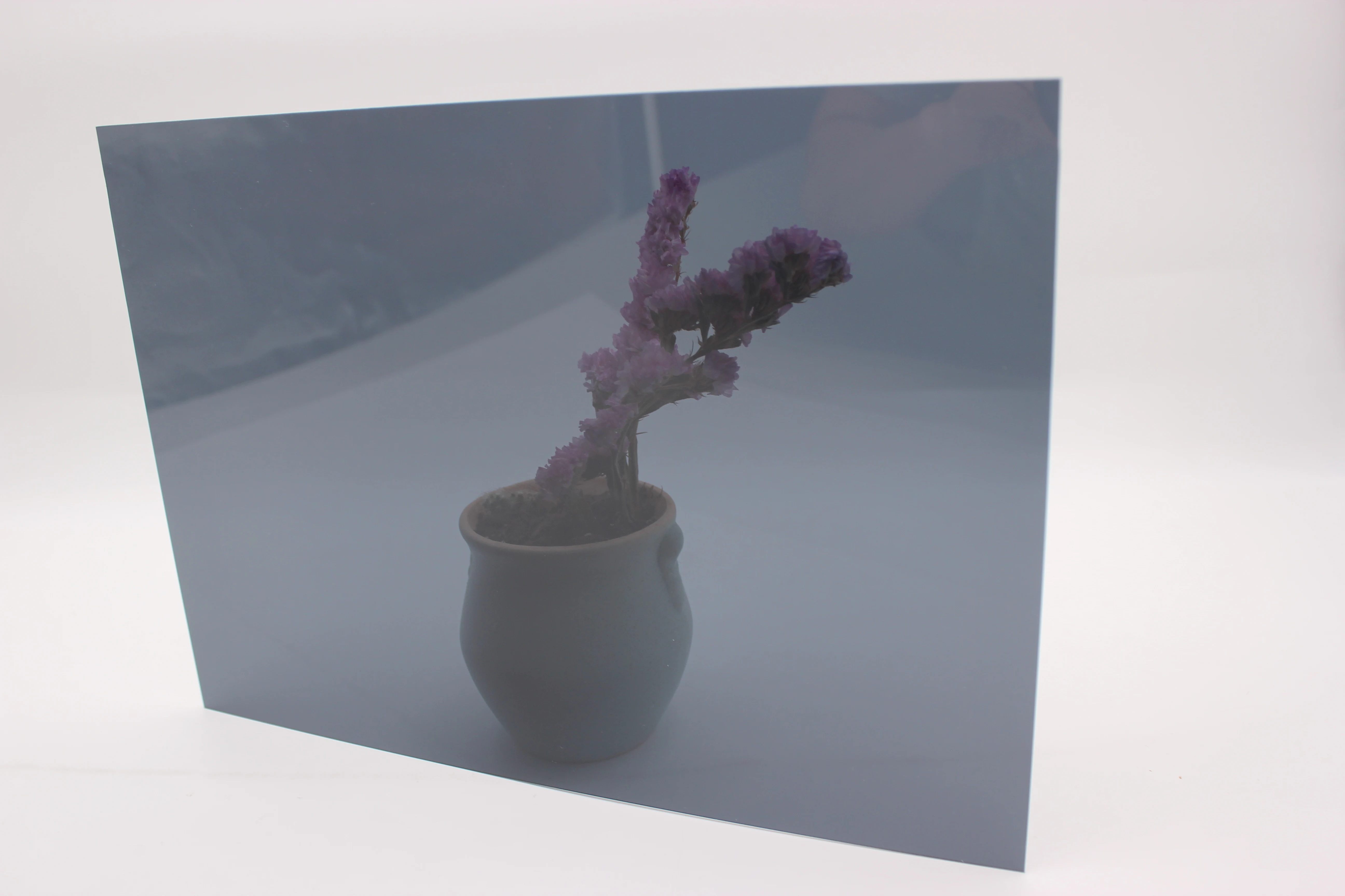 Курительный серый ударопрочный поликарбонатный лист для скайлера и кровли