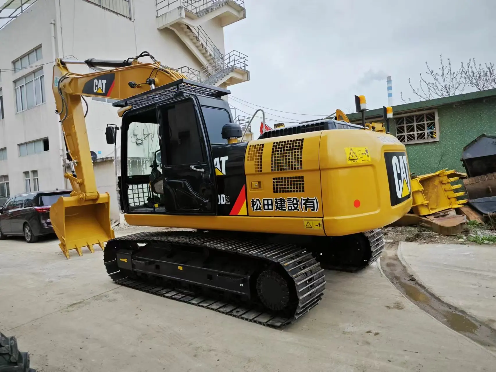 Japan 20Ton Cat Excavator 320D2L 2022 model, cheap price 20T 320 320D2 320GC medium crawler shovel on sale
