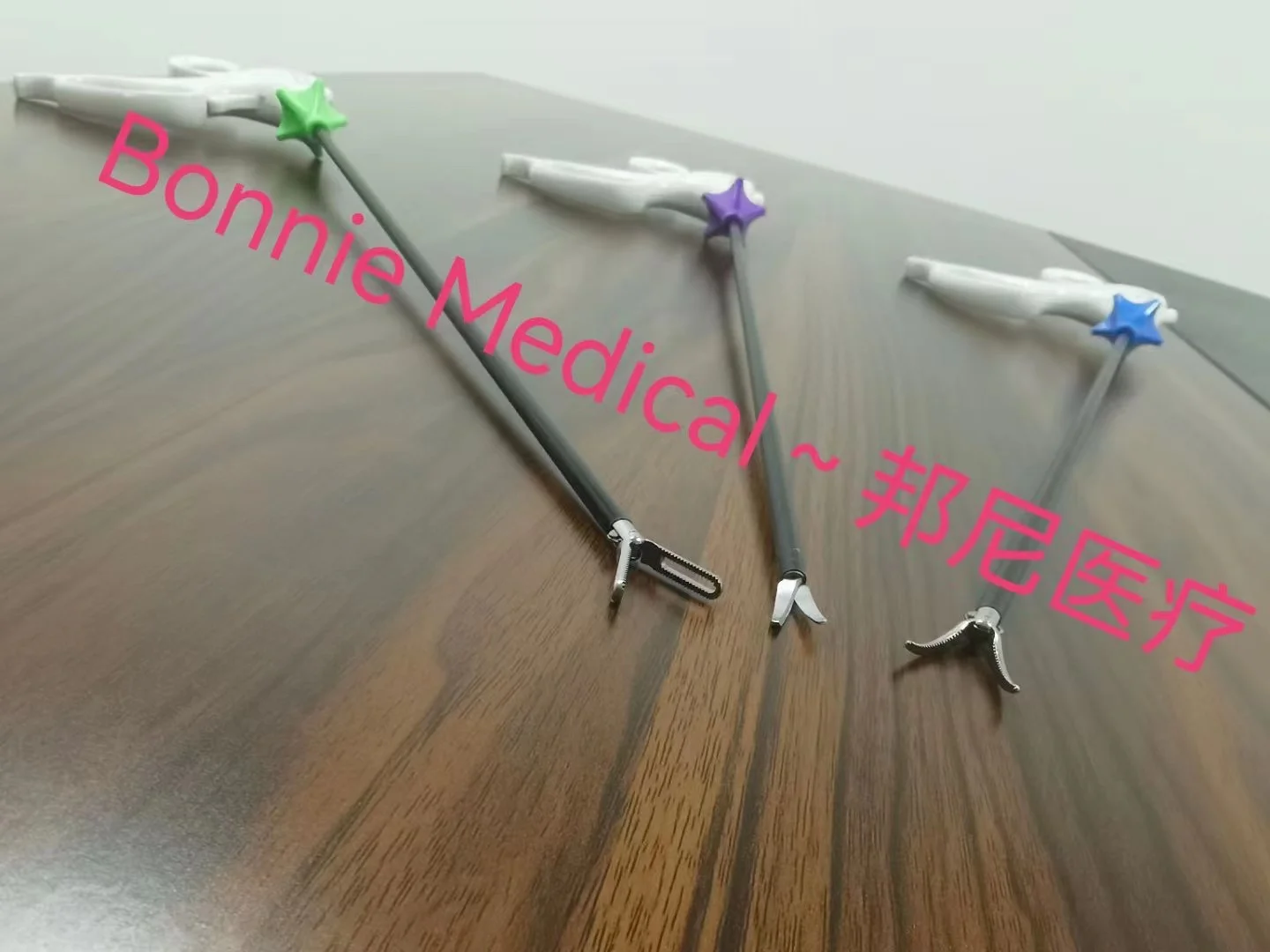 Laparoscopic bipolar forceps vessel sealing laparoscopic ligasure bipolar electrosurgical generator