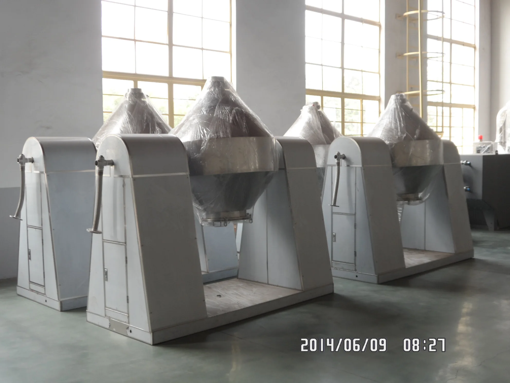 Good Quality Chemicals Processing P-nitrotoluene Double Cone Vacuum Dryer