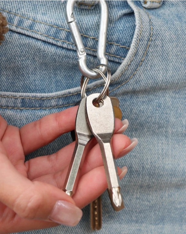 2024 Outdoor Portable Multi function Gadget Cross Screw Driver Keyring Pocket Repair Hand Screwdriver EDC Tool Keychain