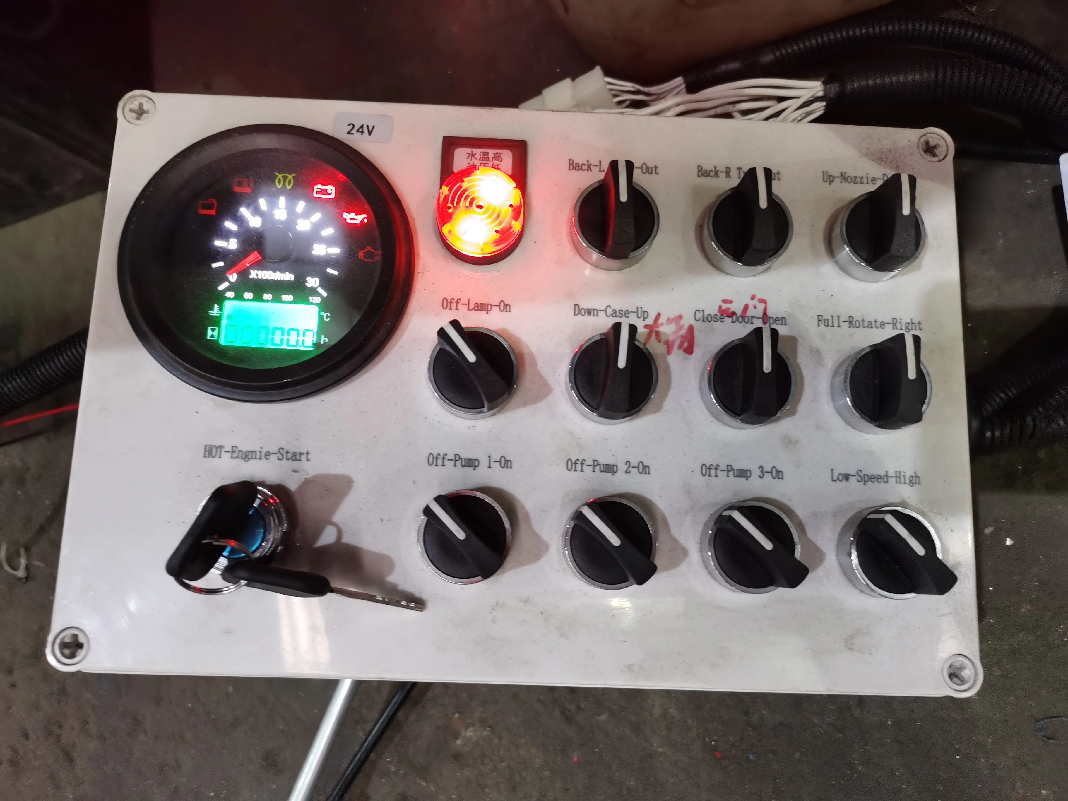 Вакуумная уборочная машина Dongfeng 4X2 5m3, грузовик, уборочная машина, продажа дорог