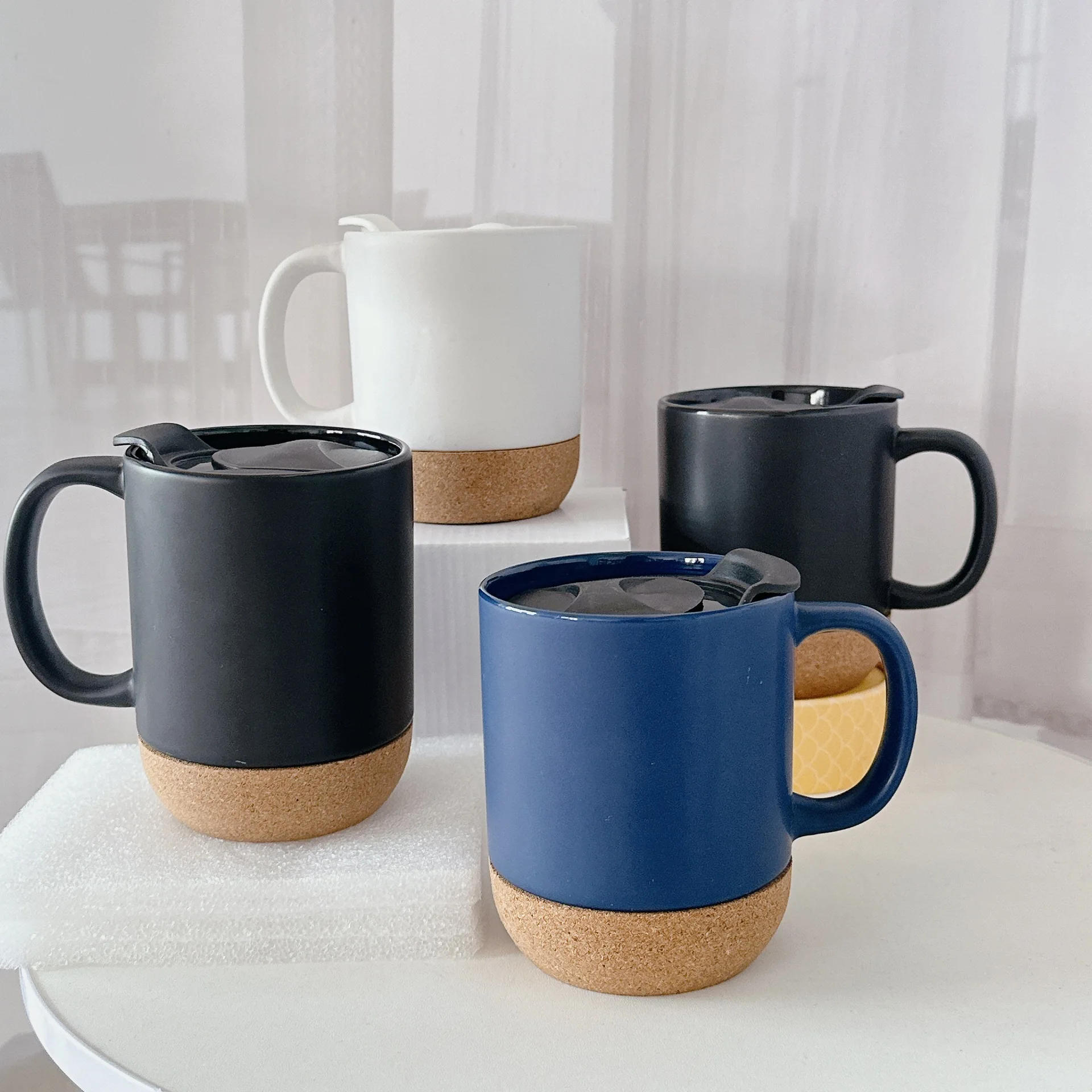 Promotion custom logo gift mugs 12oz Simple Cork-Bottom Ceramic Coffee Cup with lids