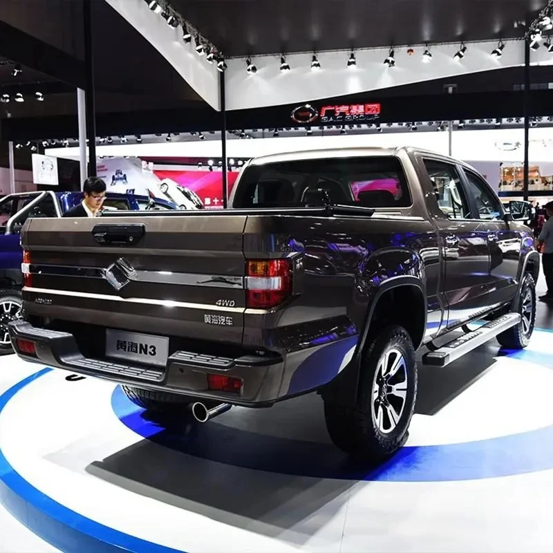 Chinese HHNER new hot selling diesel pickup 4x2/4x4 minivan for sale