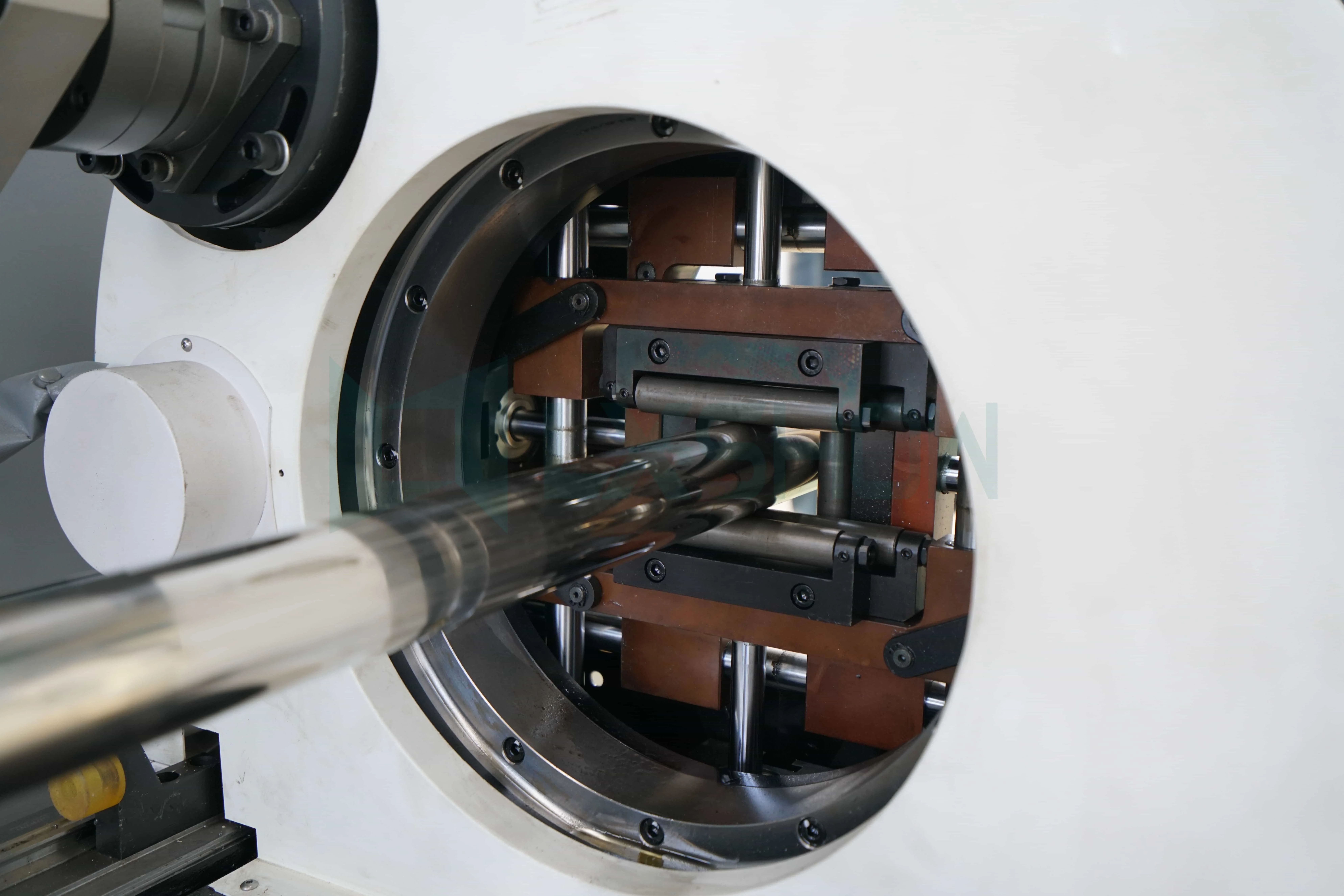 3015 1000w 1500w sheet and tube fiber laser cutting machine for stainless steel aluminum