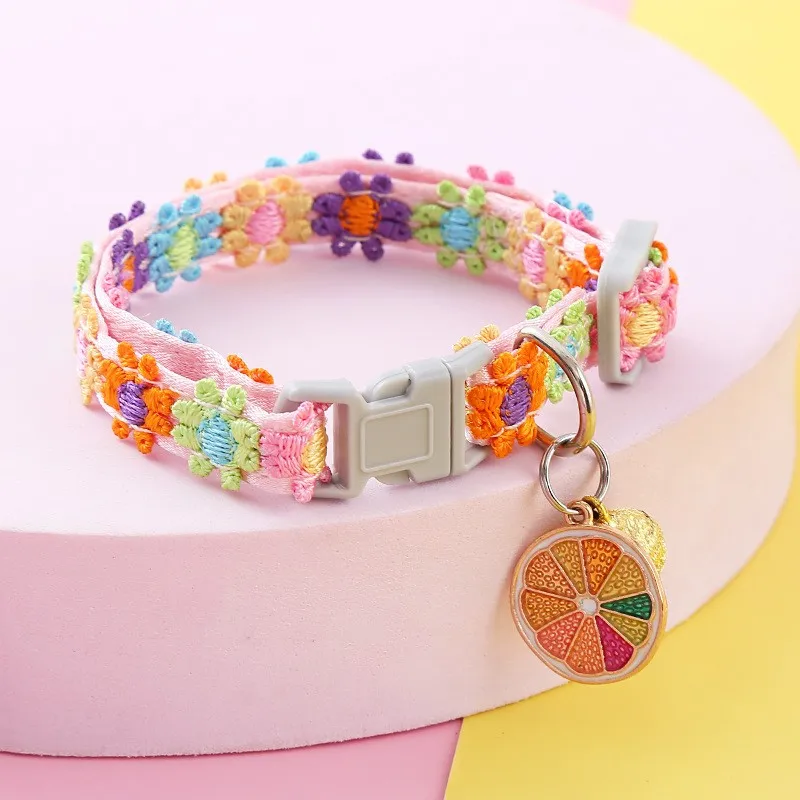 Bell Pet Colored lace collar Small flower pattern collar for dog and cat collar Neck bells Decorated dog accessories