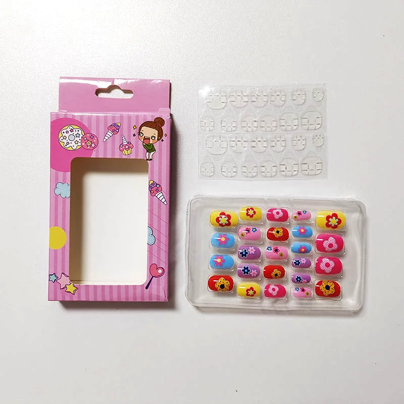 Wholesale Cartoon Child Press on nails Cute butterfly mini press on nails Pink packaging box fake nails for little girl