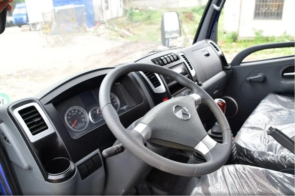 Customized KAMA Used Japanese Light Truck Gasoline Cheap Mini Trucks for Sale