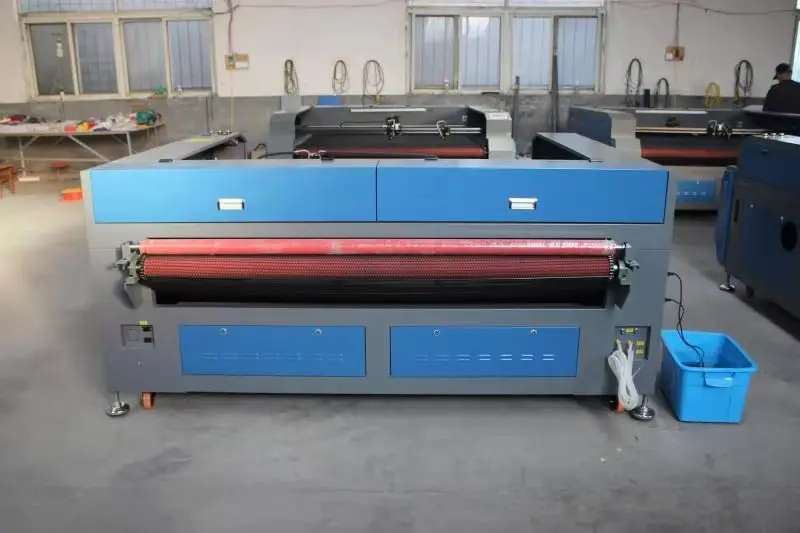 1610 автоматическая подача Широкоформатная машина для лазерной резки/CO2 лазерный резак