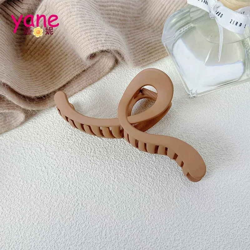 11CM Wave Hair Claw Matte Black Shark Hair Clips For Women Hair Accessories