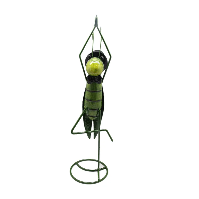 
 China Cute Metal Insects Yoga Grasshopper Shape Crafts For Courtyard Garden Lawn Decoration  