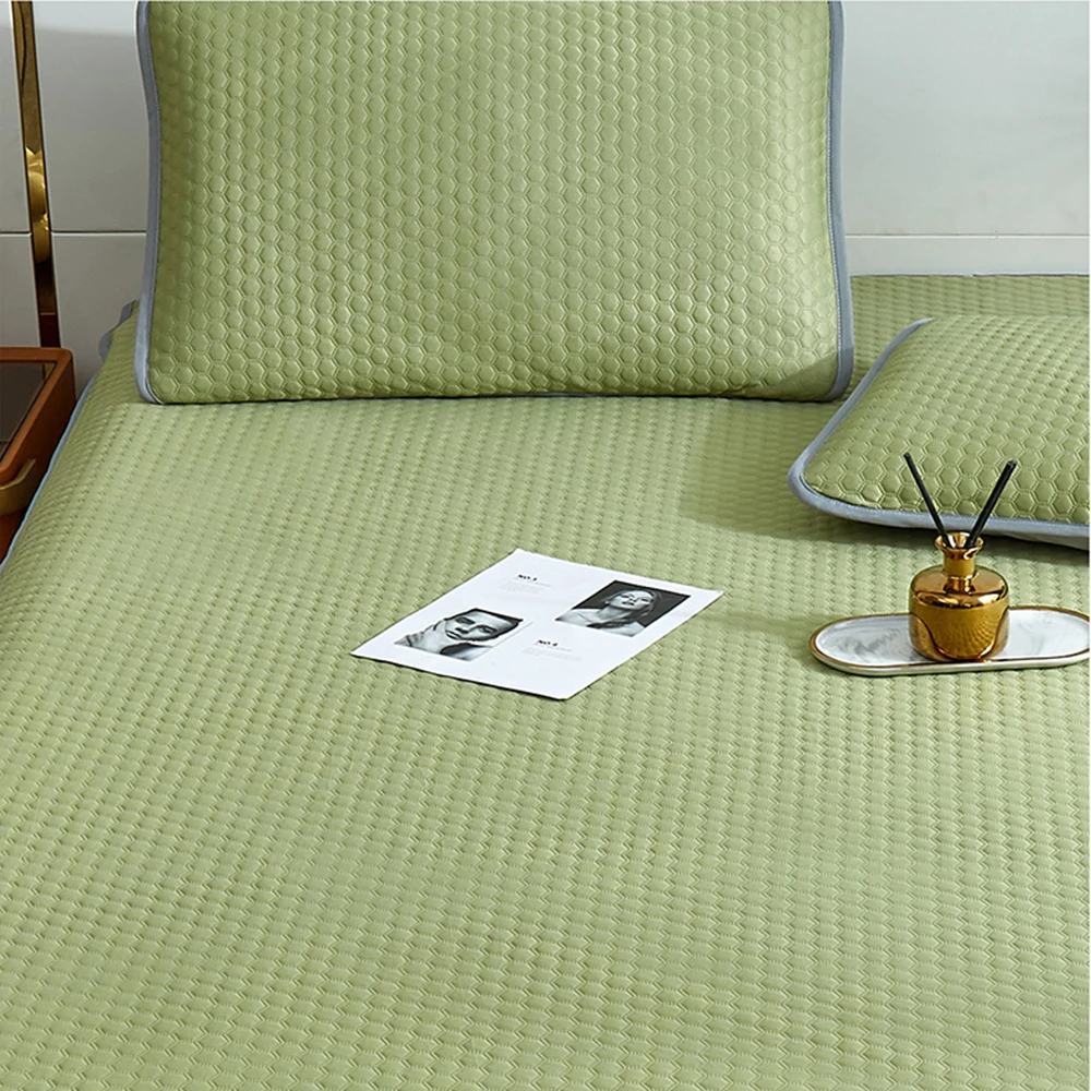 Modern Ultrasonic Mattress Protector Bed Cover Ice Cooling Fitted Bed Sheet Set For Summer