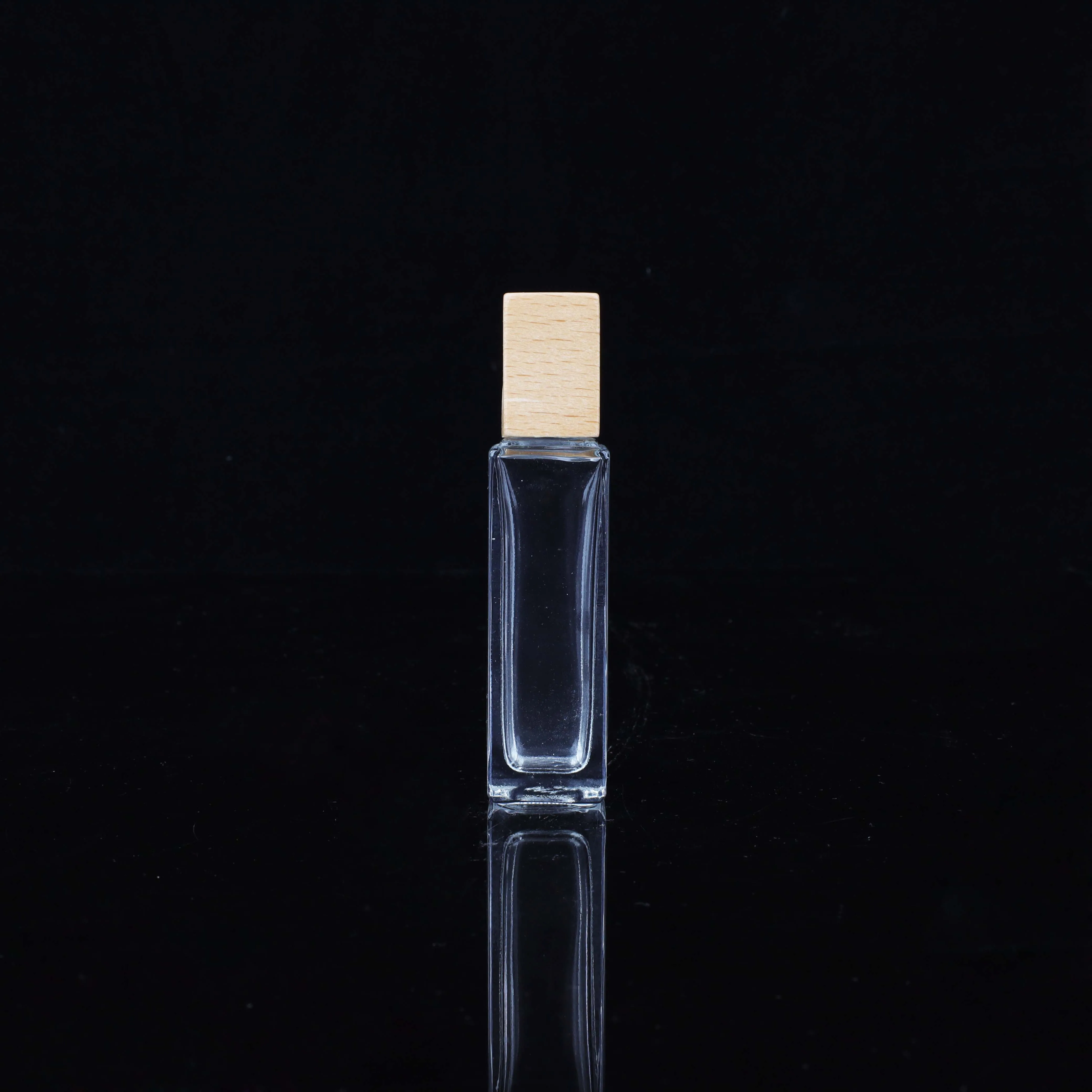 30ml 50ml Free Sample Empty Luxury Flat Square Spray Perfume Bottleperfume Pump Glass Bottle