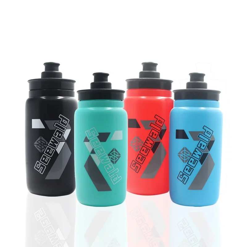 RTS Outdoor sports water bottle food grade PP material 550ml bicycle cycling fitness squeeze vacuum water bottle support custom