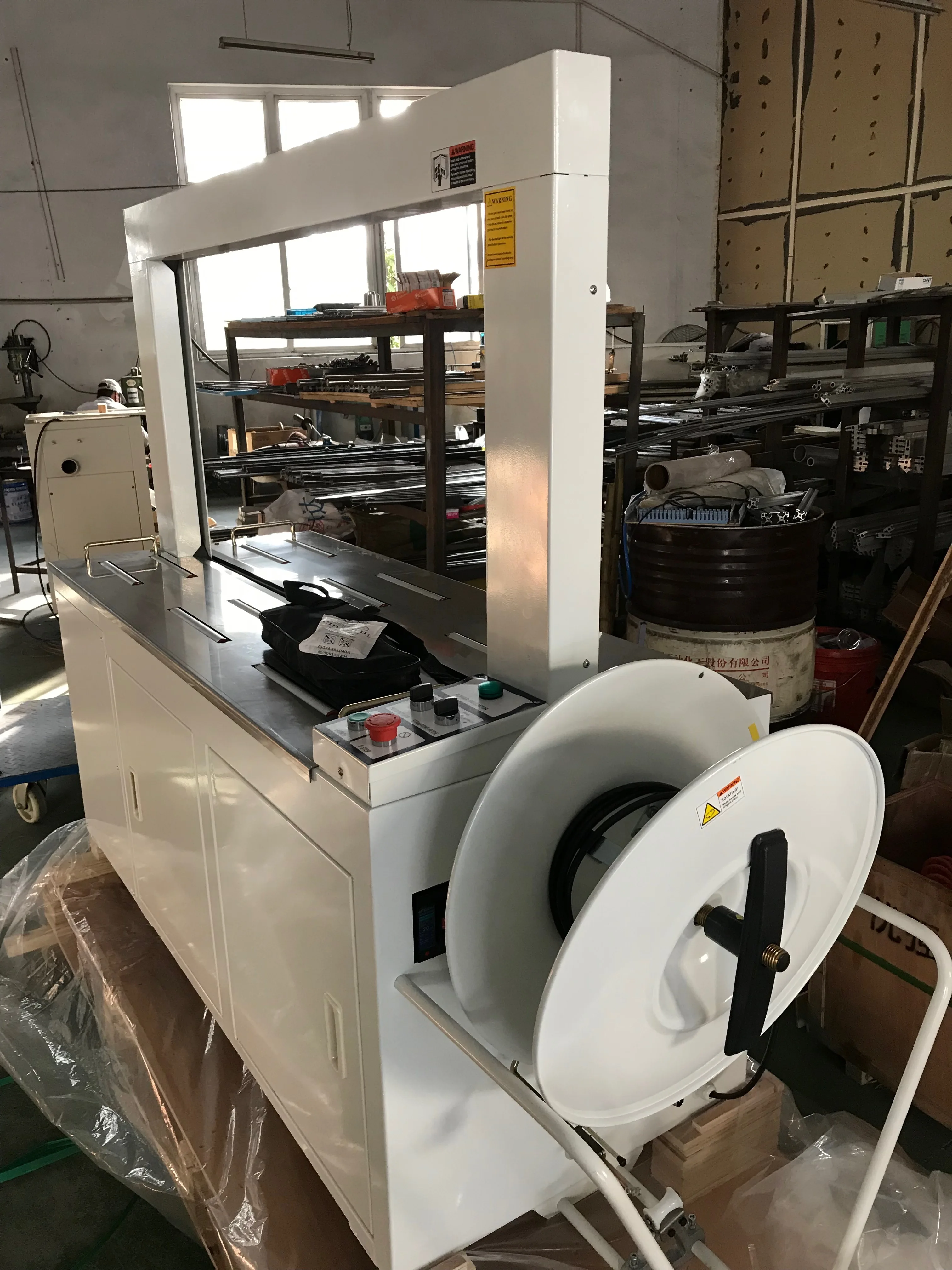 Automatic Strapping Machine