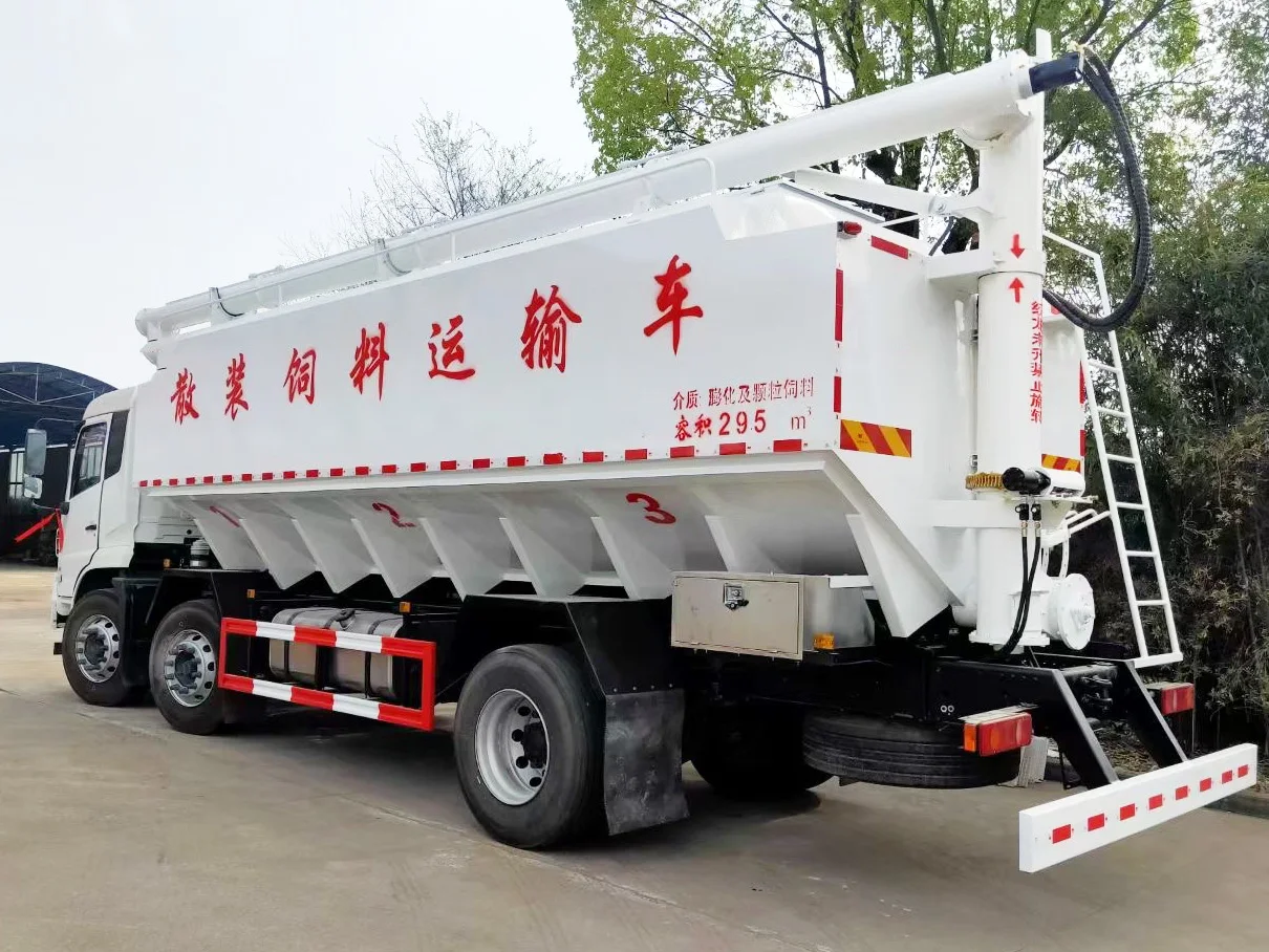DONGFENG 30 М3 грузовик для перевозки корма на продажу/6x2 в реальном времени