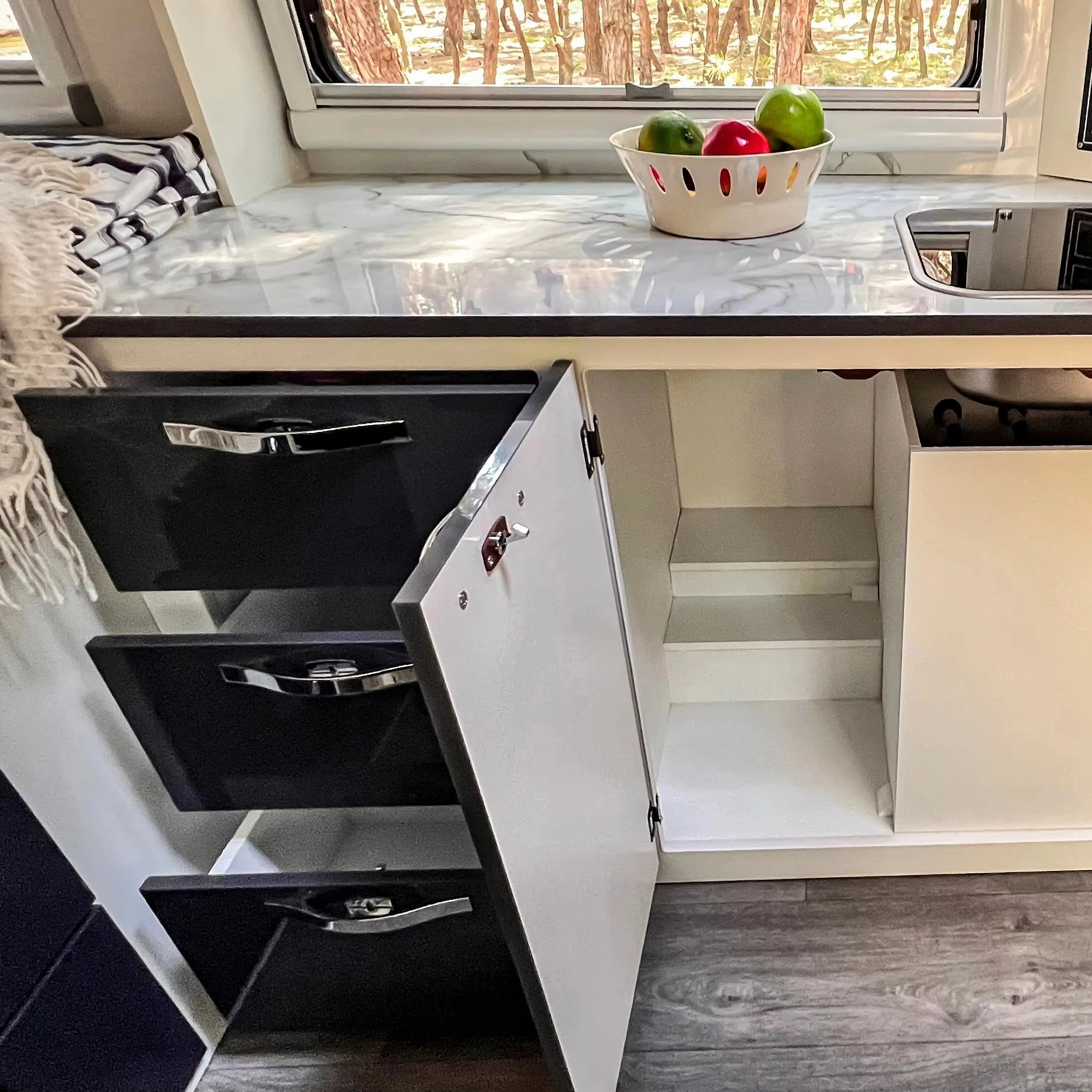 LONGHE Best Selling Travel Trailers Camper Trailer Residential Trailers Campers From China