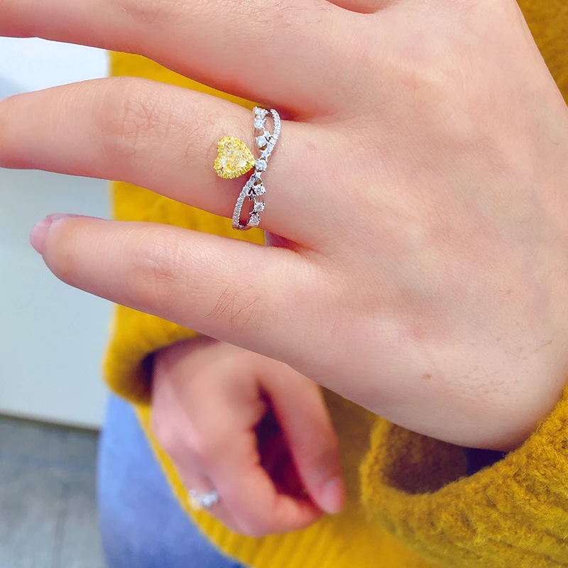 Main stone 0.3ct heart-shaped meteor natural yellow diamond 18K gold customized diamond ring with GIA certificate