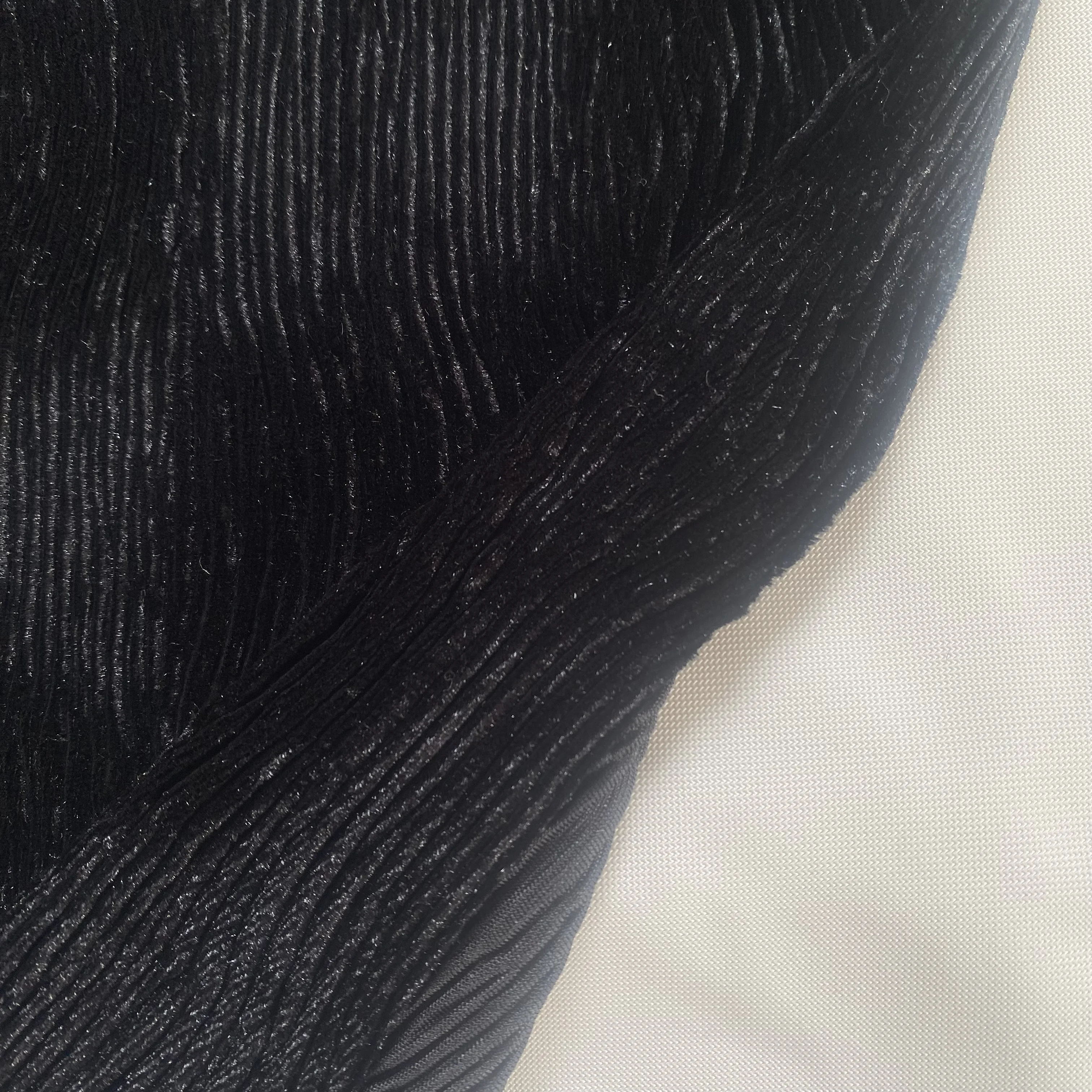 New design Good stretch wave stripe crepe jacquard fabric 95%polyester 5%spandex 3D knitting fabric for garments dress