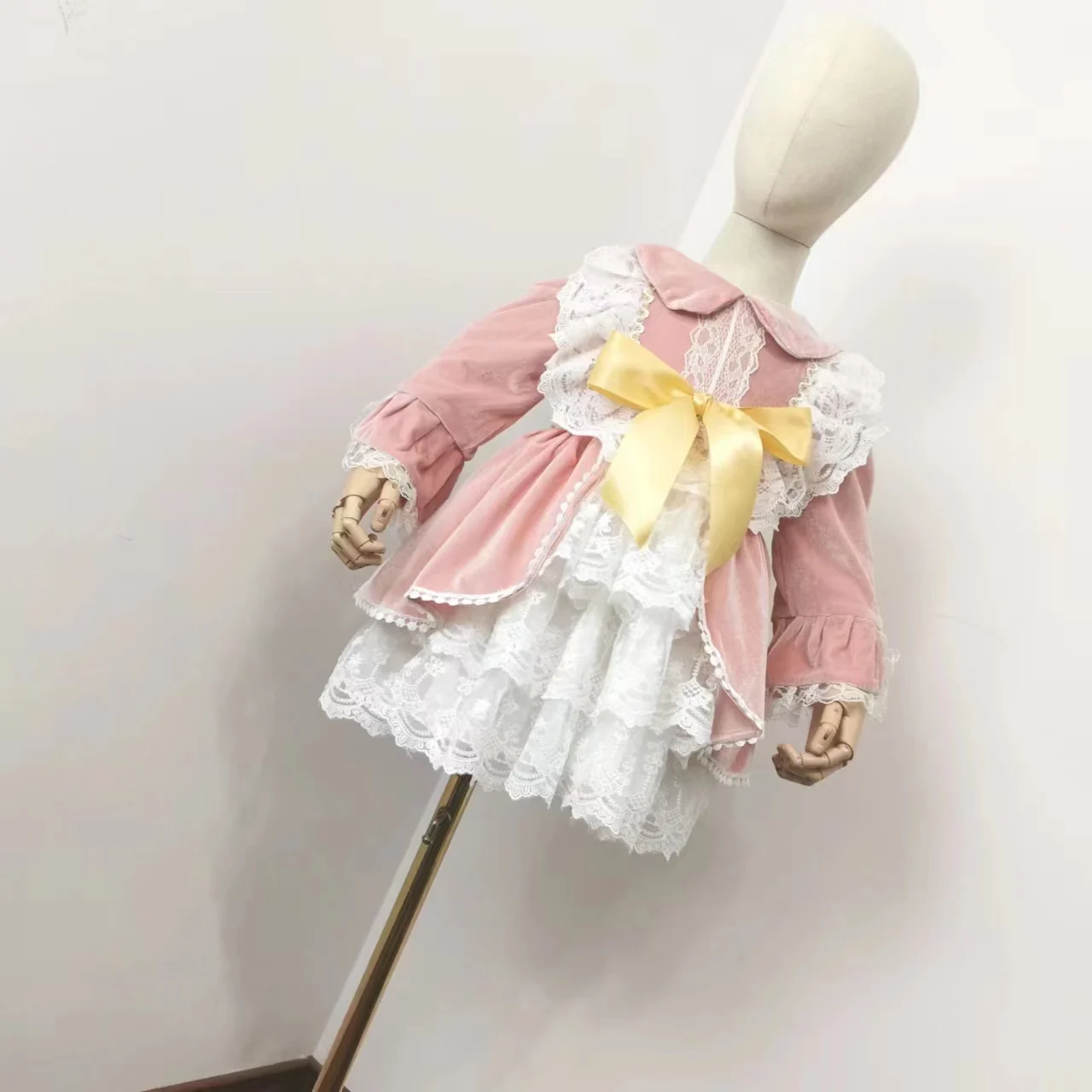 Lolita lace baby frock design thick lining  kid girls Spanish dresses long flower party dress for kids