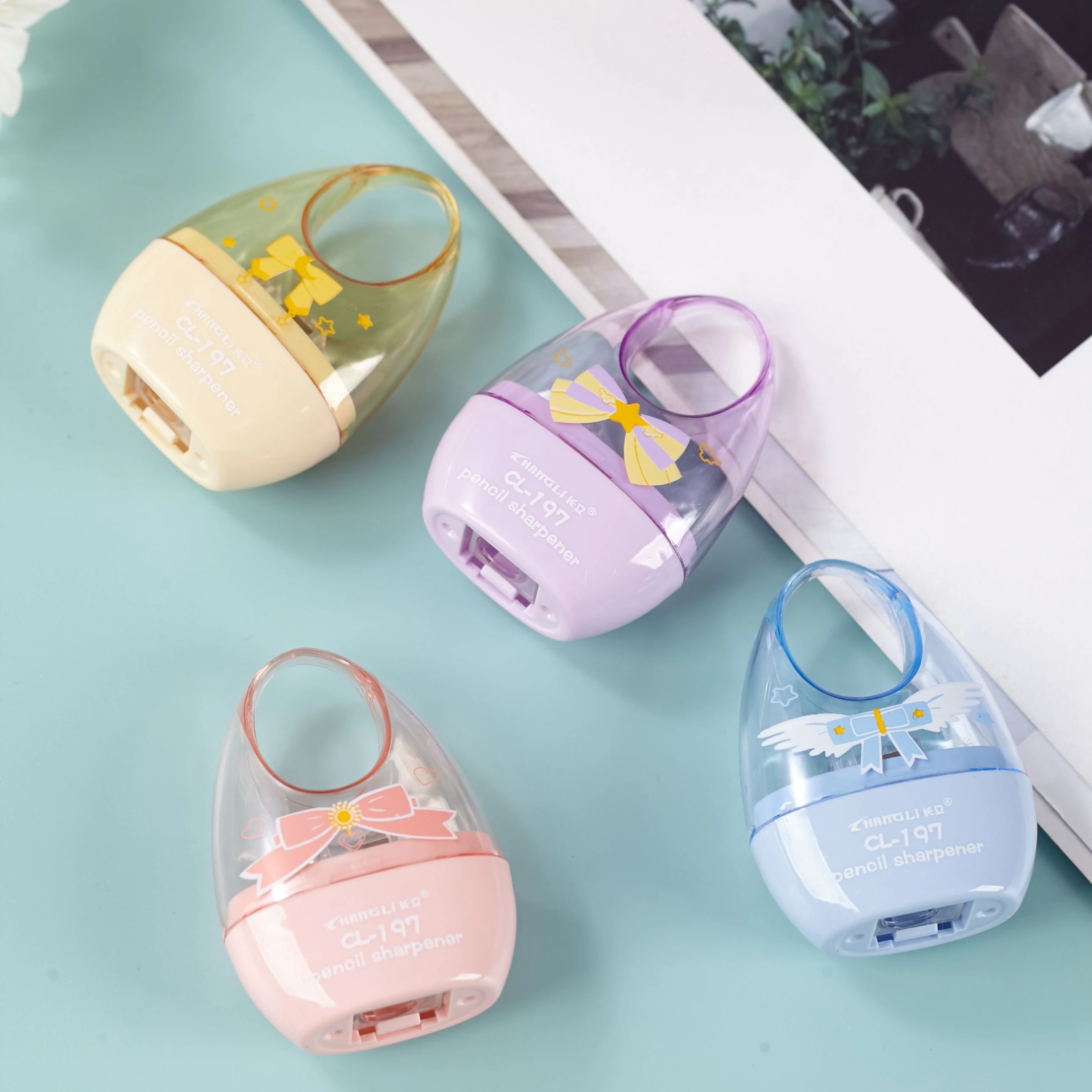 Customized sharpener for pencil School office macaron stationery manual plastic kids cute small pencil sharpener for studends