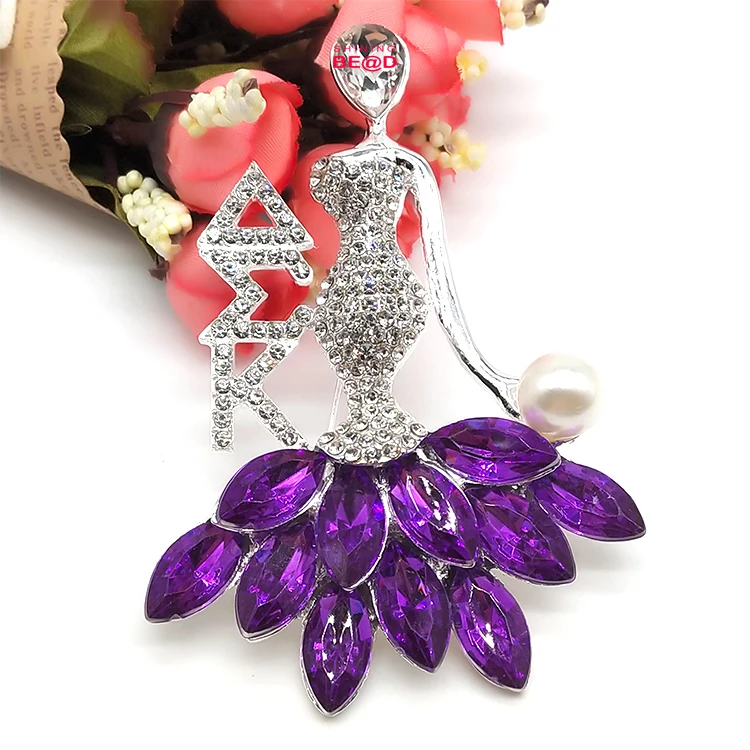Custom Fashion Jewelry Design Greek Sorority Letter Logo Dance Lady Pearl Rhinestone Brooch Pin For Women Suit Coat Accessories