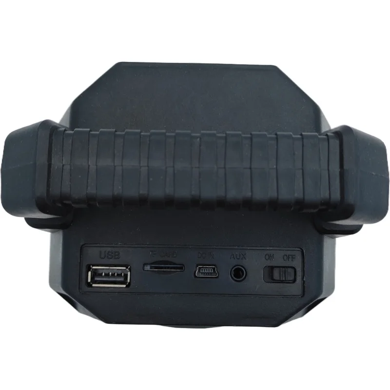 wireless portable outdoor speaker with FM radio 4 inch factory price wholesale