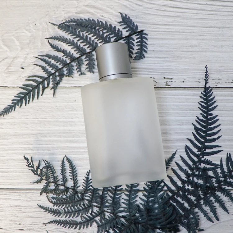  Пустой матовый флакон для духов с серебристым распылителем 100 мл