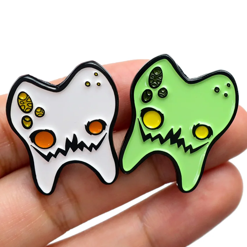 Custom funny cartoon cute teeth design metal enamel brooch fashion personality tooth badge pin clothing accessories jewelry
