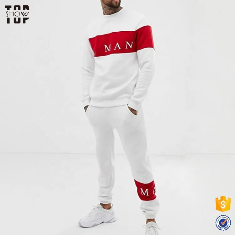 Спортивный костюм белого цвета с шелкографией от производителя