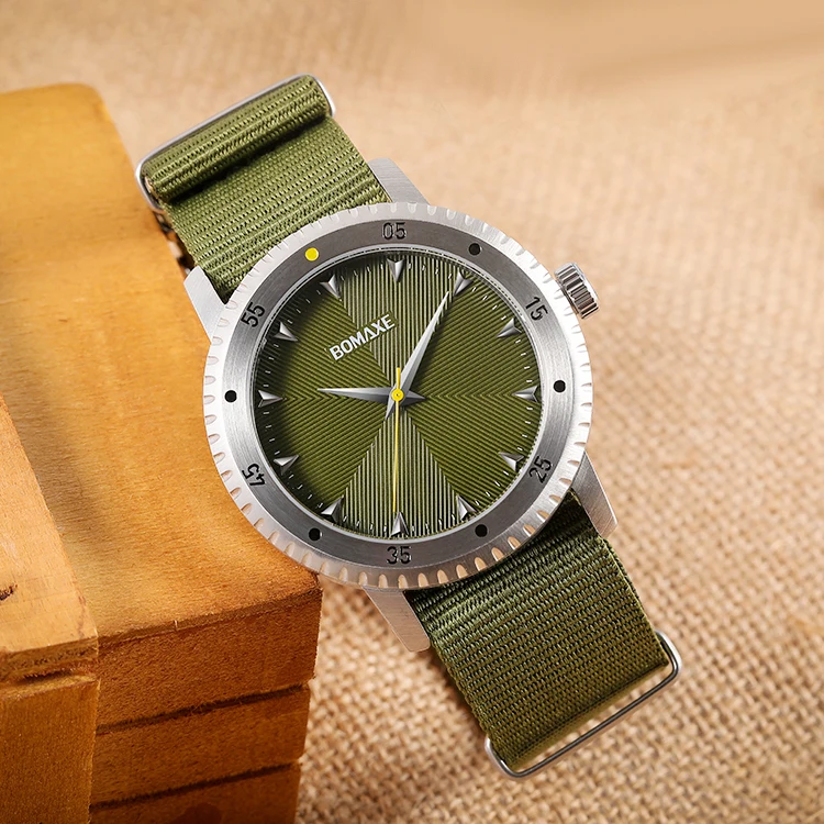 Best Fashion Watch For Men New Model Round Watches Men Wrist Solar Black Steel Case Men Stainless Steel Watch