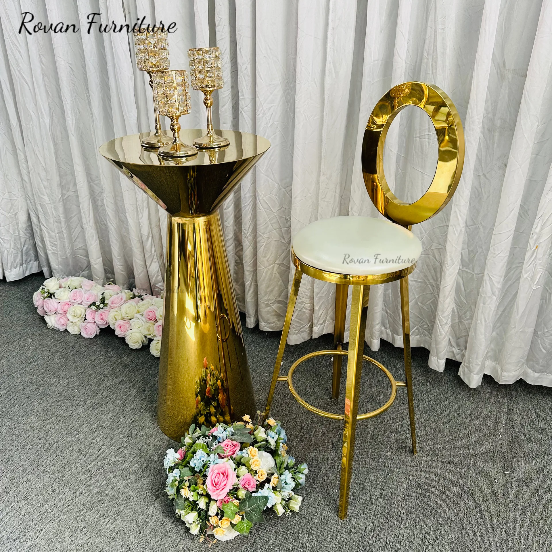 Hot selling luxury style titanium gold stainless steel round bar party table cocktail table and chair set