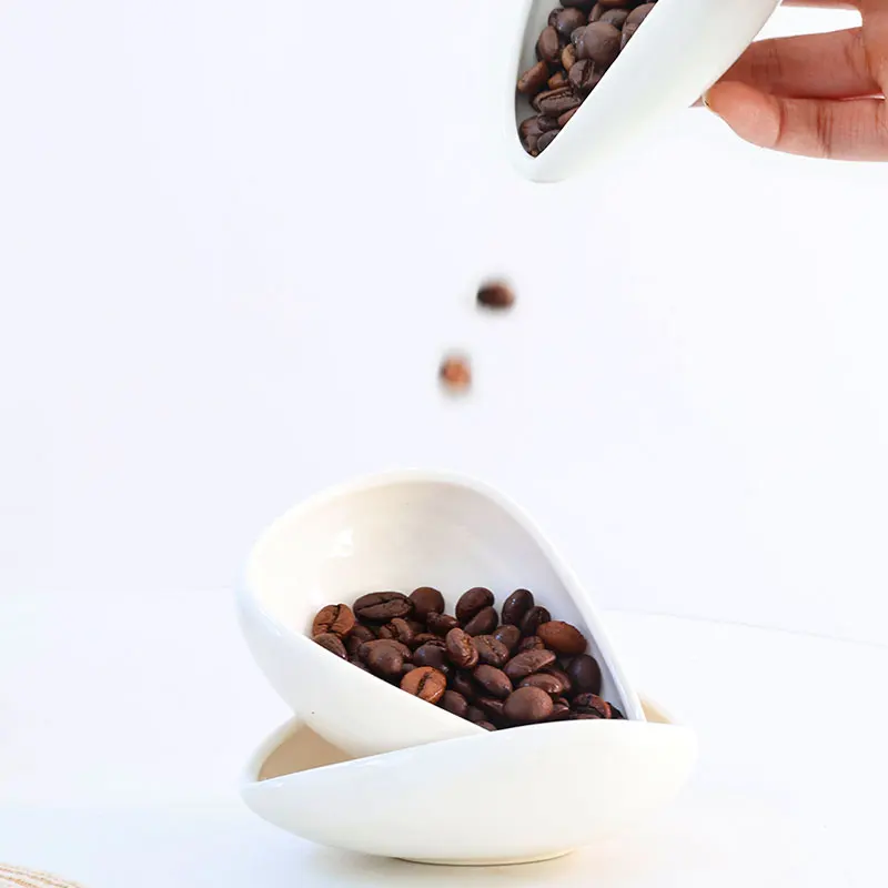 Barista Tools Accessories Coffee Bean Scoop Shovel Ceramic Measuring Cup Coffee Bean Dosing Trays With Green Blue