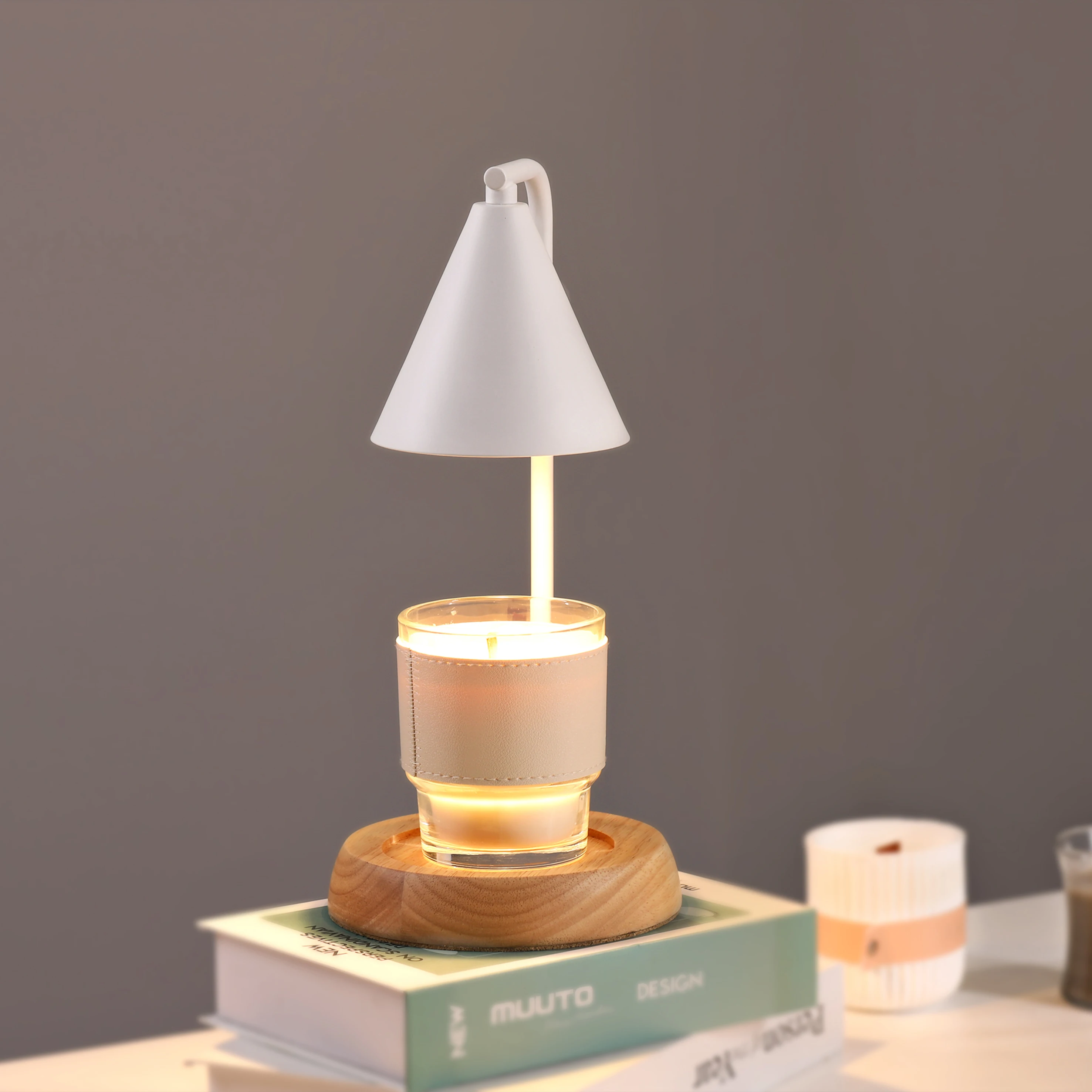 Wood Base Hot Candle Warmer Lamp Electric Gift for Mom Bedroom Home Decor Dimmable Wax Melt Warmer Scented 2 Bulbs Jar Candles