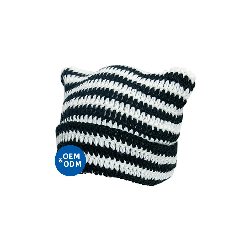 Женская Вязаная Шапка-бини с логотипом