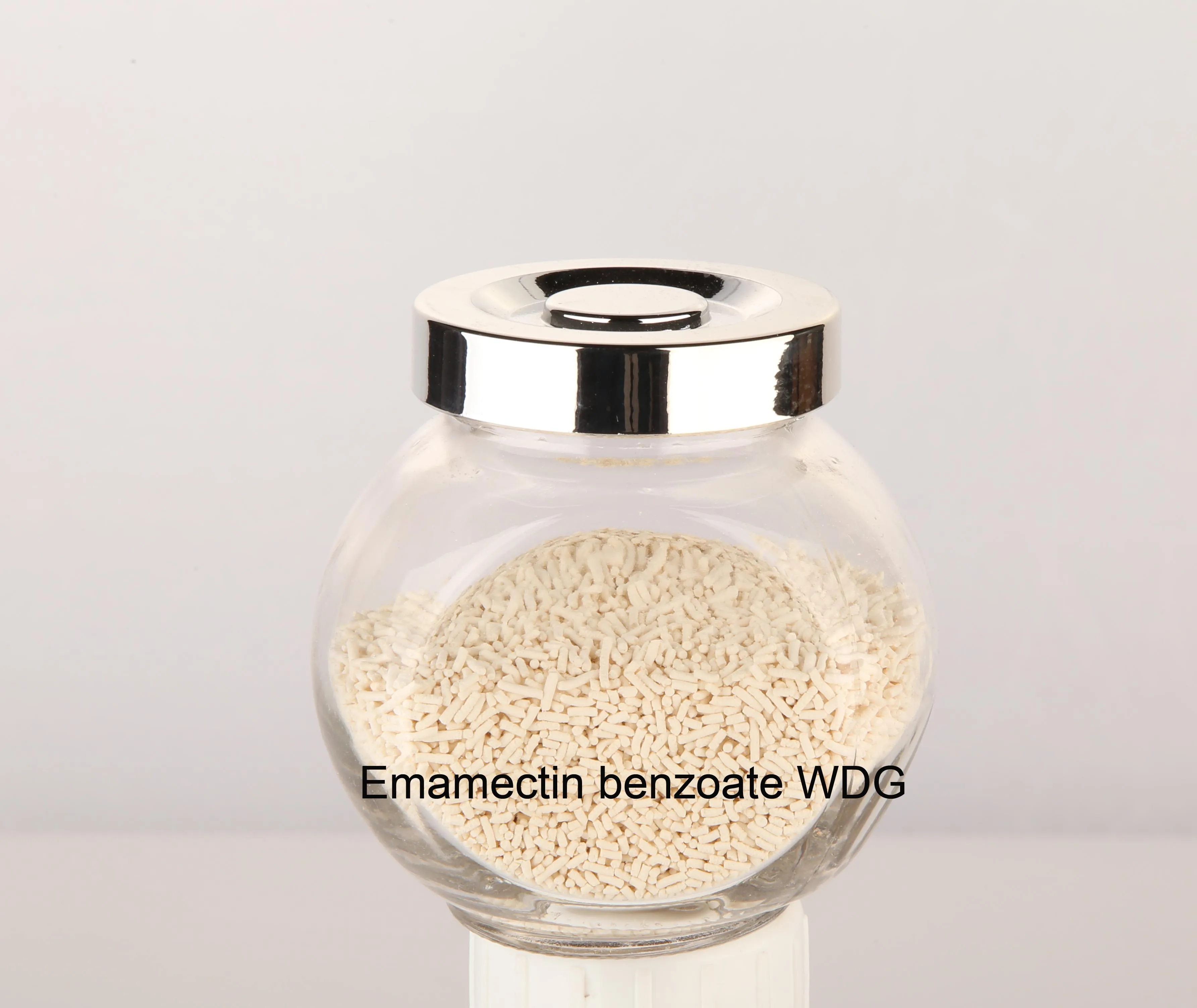 
factory supply emamectin benzoate 70% cas 155569-91-8 with best price 