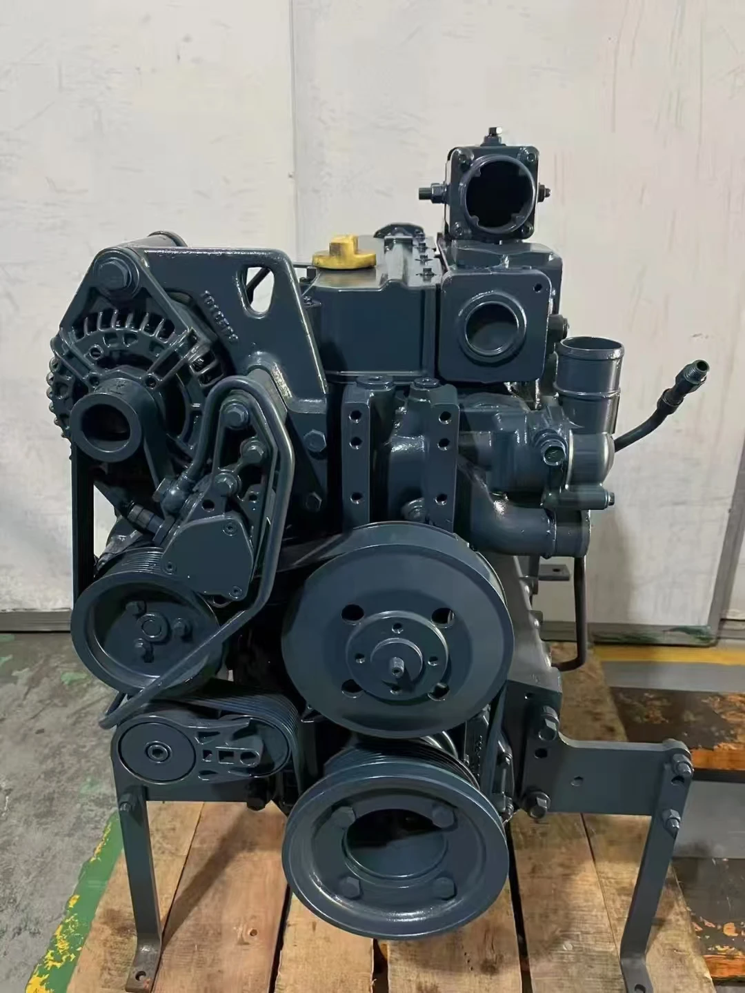 Экскаватор EC140B Китай новый для двигателя Volvo Penta D4D в сборе