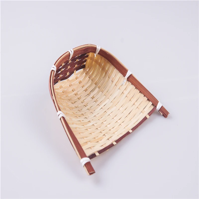 Multi purpose Flat Shovel Shape Home Decoration Mini Bamboo Basket for fruit storage