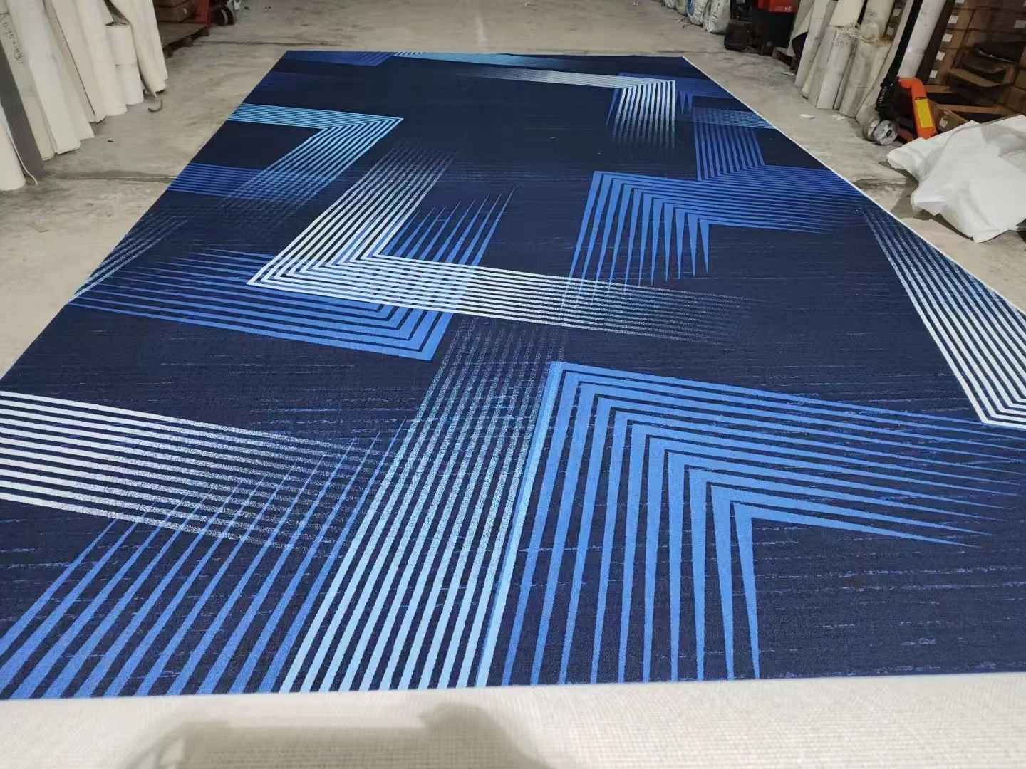 China Factory loop pile printed Carpet Machine Made Eco-friendly Commercial Carpet Loop Pile Wall to Wall Carpet