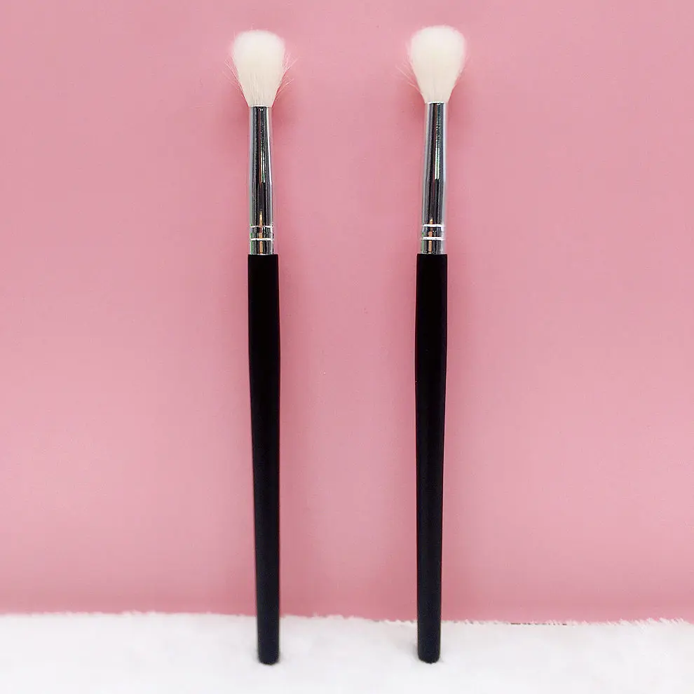 Vegan Nylon Bristles Tapered Blending Brush Soft Eye Makeup Blending Tools for Powder Eyeshadow Looks