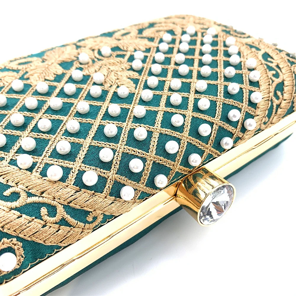 2023 New Handmade Beaded Banquet Bag Crossbody Chain Clutch Retro Embroidery Evening Handbag For Ladies