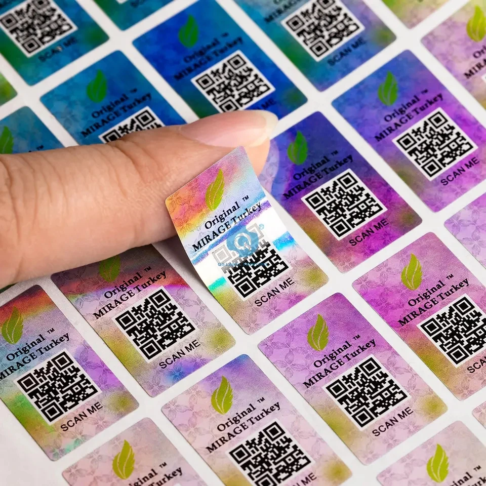 New Arrival High Quality Ant-counterfeit Security 3D Hologram Sticker Holographic Label Customized Logo Printing