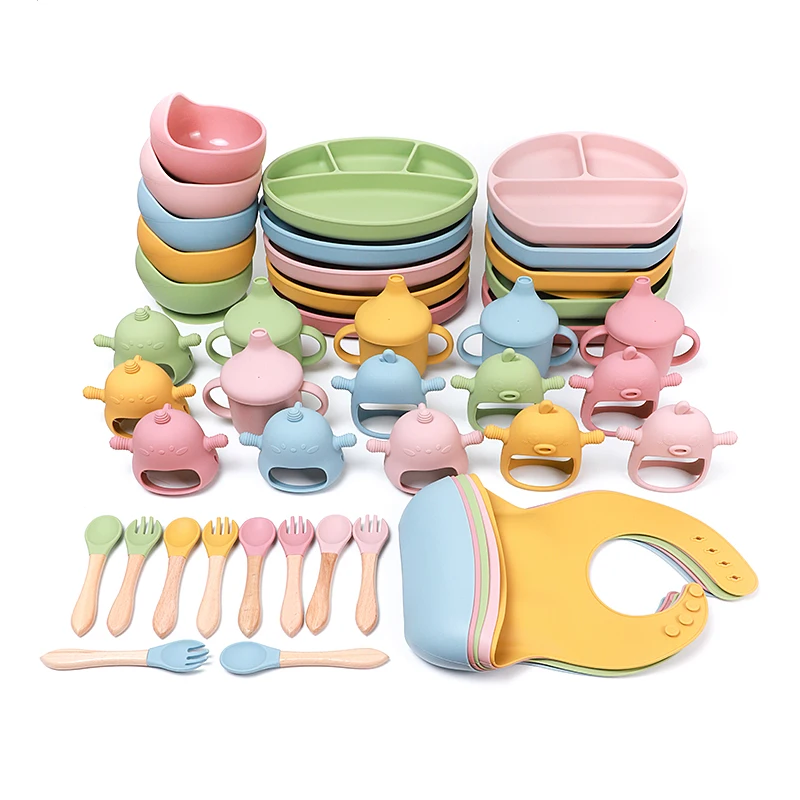 BPA Free Baby Tableware Set Bowls Spoon Bib Baby Silicone Divided Suction Plate silicone Baby Feeding Set dishwasher safe