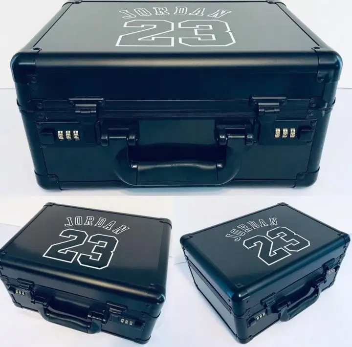 Custom 3 Row Aluminum Frame P-SA BGS card SLAB Storage Case Box with EVA Foam Metal Trading Card Case