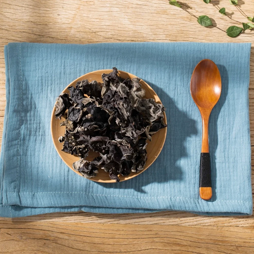 Dried black fungus ear mushroom