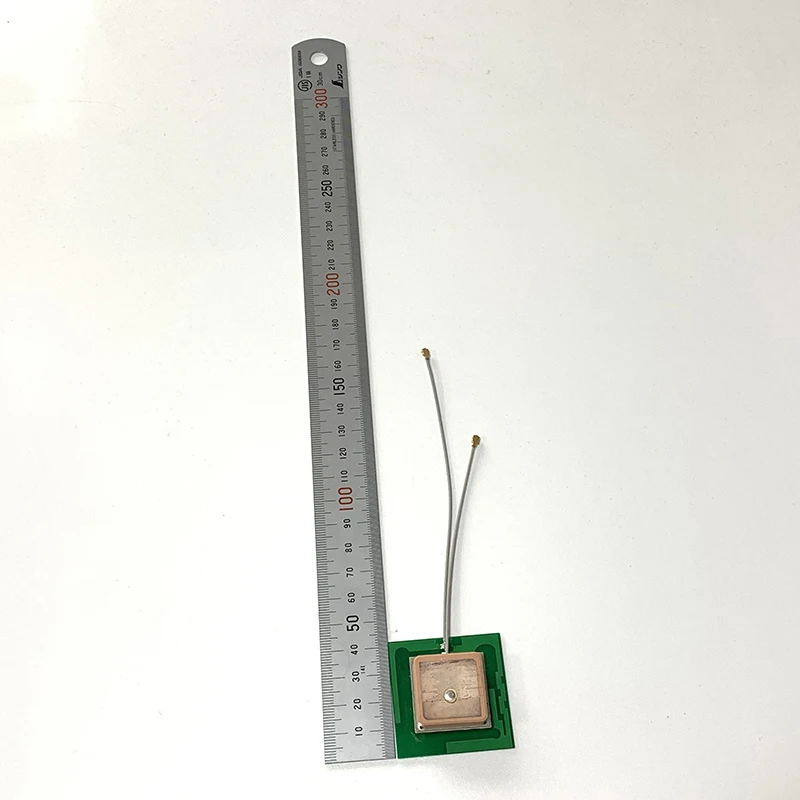  28dBi GW-1575-25T4-V02 керамический GPS + GSM антенна 1575 МГц предварительно окрашенная оцинкованная сталь) с низкой