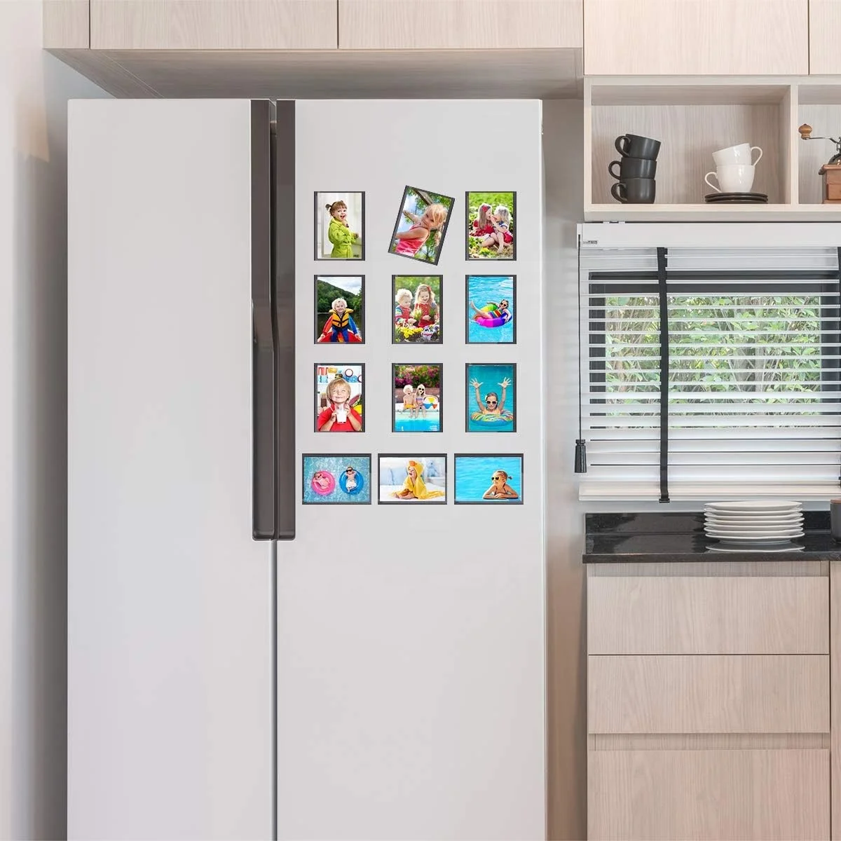 Custom Black Small Wallet Magnetic Picture Frames for Fridge Hold Little Mini Refrigerator Magnet Photo Pockets Sleeves