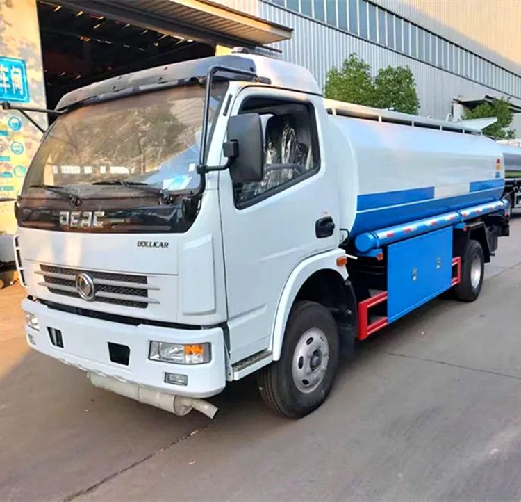 oil tank truck.jpg